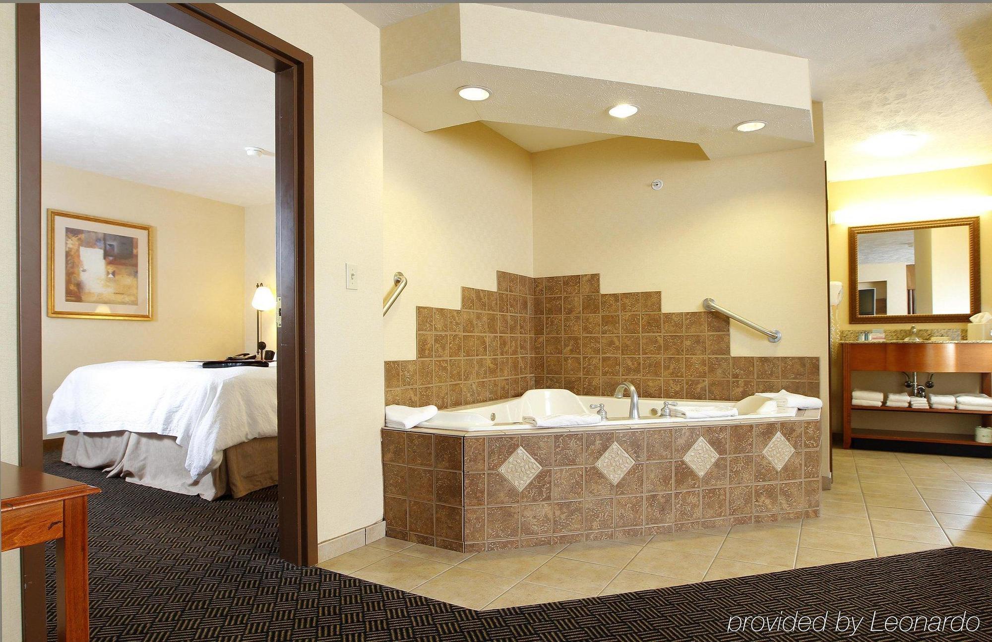Hotel Hampton Waterloo